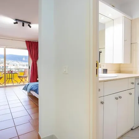 Salamander Vacational With Balcony And Fantastic Views Апартаменты *